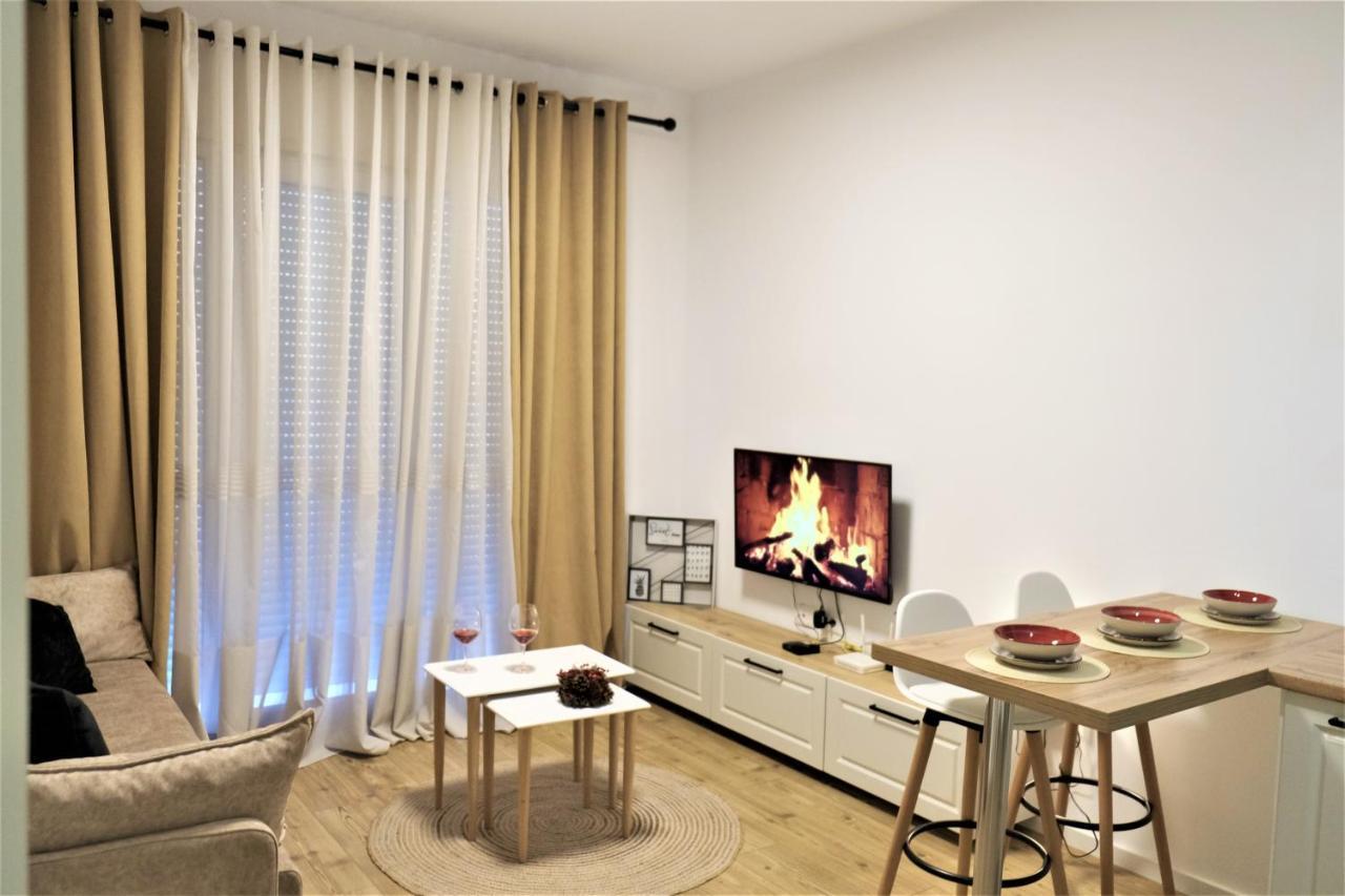Apartment In The Heart Of Old Bazaar, Tirana - Hana Apartments Экстерьер фото